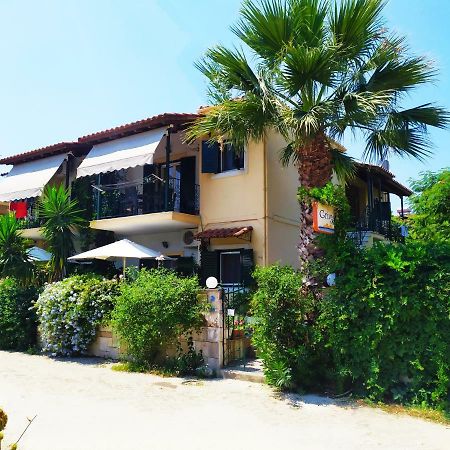 Grivas Apartments Sívota Dış mekan fotoğraf