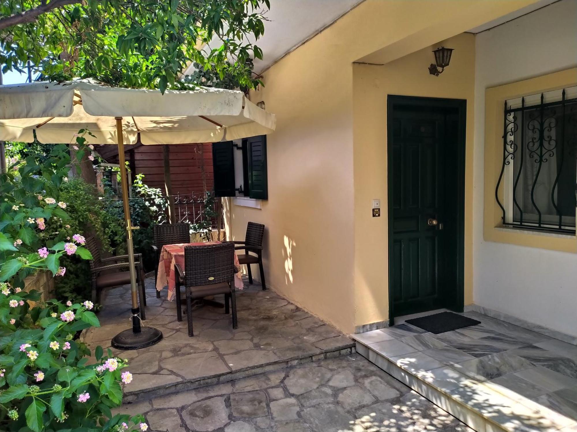 Grivas Apartments Sívota Dış mekan fotoğraf